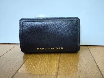 마크 제이콥스 블랙 접이식 지갑