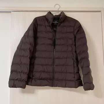 UNIQLO PUFFERTECH 다운 자켓 L 사이즈