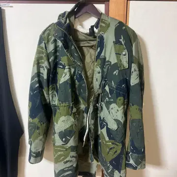 카모 패턴 후드 부착 밀리터리 자켓