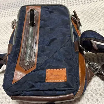 바디백 네이비/브라운