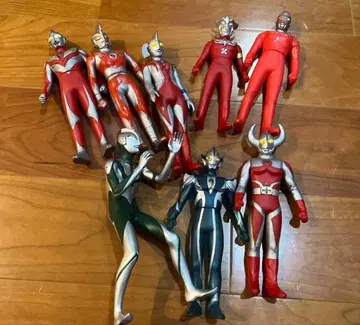 울트라맨 피규어 8체 세트