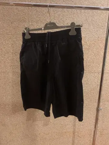 닐 바렛 트래블 숏팬츠 블랙