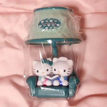 헬로키티 프리티컬 룸 라이트 덤 포함