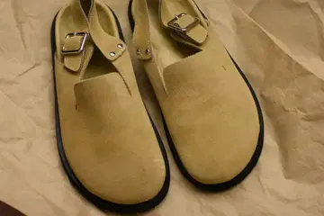 CANAL JEAN 스웨이드 슬립온 샌들