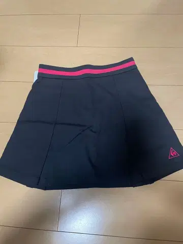 ouii 블랙 플리츠 스커트 여성용