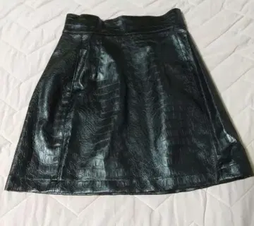 Denny Rose 블랙 가죽 타이트 미니 스커트