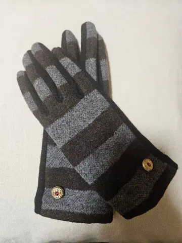 스트라이프 장갑