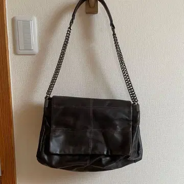 ZARA 플랩 락카 숄더백