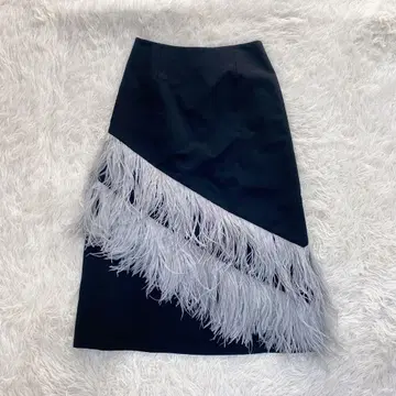 르쉘블루 LE CIEL BLEU 페더 타이트 미디 스커트 36