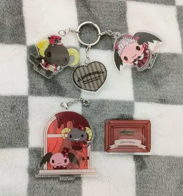 로로마닉 베리 체리 아크릴 키링 삼련 3련