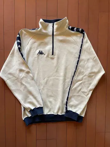 카파 하프 지퍼 맨투맨 화이트 소매 라인 로고