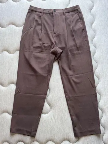 SENSE OF PLACE 2턱 슬랙스 brown