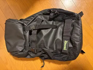 THRASHER 블랙 백팩