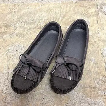 SHIPS 쉽스 그레이 퀼트 모카신