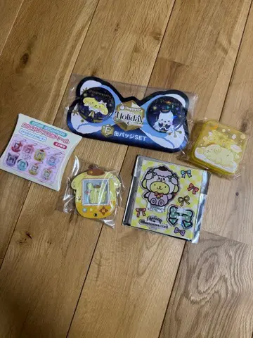 [폼폼푸딩 세트] 캔뱃지&아크릴 참&아크릴 스탠드&소품함