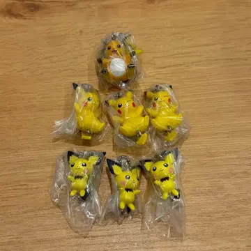 포켓몬스터 집어서 이어 붙이는 마스코트 라이츄 피카츄 피츄