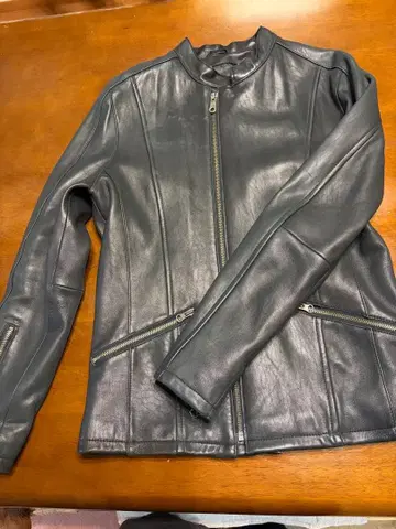 블랙 가죽 자켓
