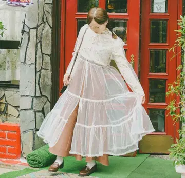 [ kutir ] [ 쿠티르와 레트로 ] 빅 옷깃 튤 티어드 원피스