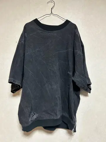 ZARA 데미지 가공 데님 T셔츠