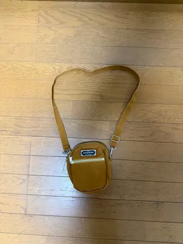 머스타드 숄더백 합성 피혁