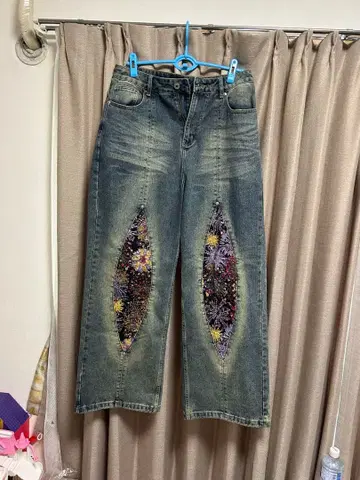 APRIORITY 플라워 자수 스트레이트 데님 L