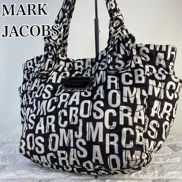 마크제이콥스 토트백 마더백 올 패턴 로고 플레이트 화이트 블랙
