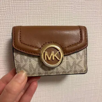 Michael Kors 3단 폴더형 지갑 브라운/베이지