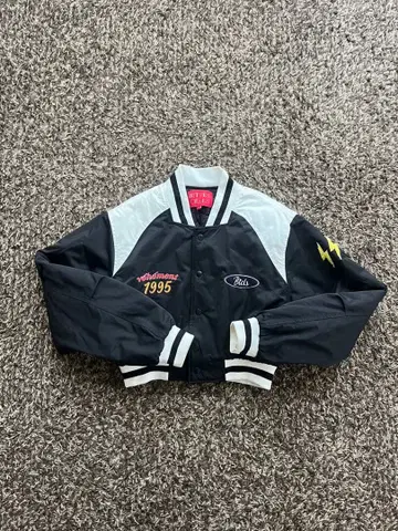 Bitter Cells 단장 헤이세이 바시티 자켓