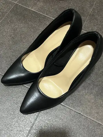 블랙 하이힐 22.5 사이즈 GU 유니클로