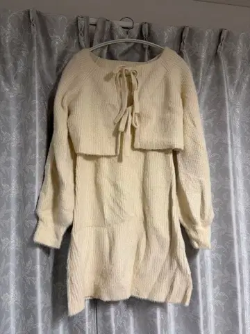 리본 포함 니트 원피스 archives