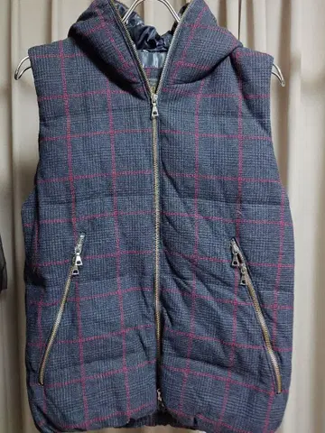 BEAMS HEART 후드 부착 퀼팅 다운 베스트