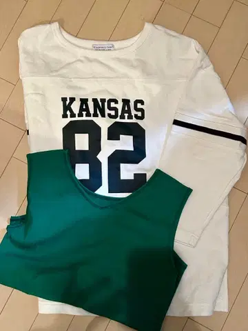 [ Ciaopanic Typy ] 티셔츠와 그린 탱크탑 세트