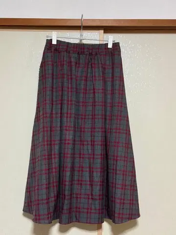 [ 새상품 ] NARU FACTORY 체크 무늬 플레어 스커트 M 사이즈