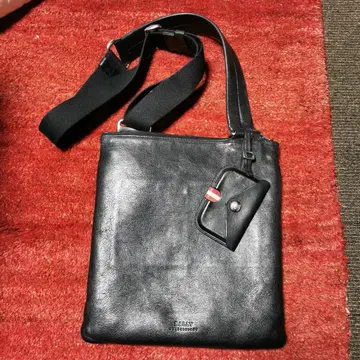 BALLY 블랙 가죽 숄더백