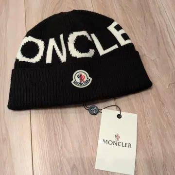 MONCLER 니트 모자 블랙 화이트