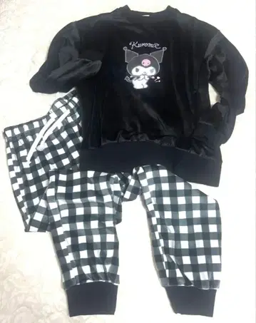 산리오 쿠로미 룸웨어