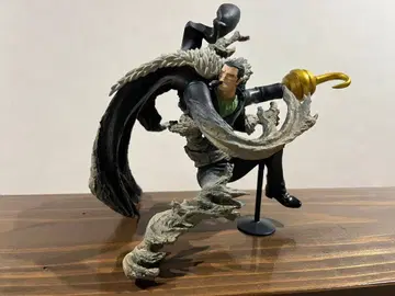 원피스 크로커다일 피규어