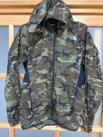 THE NORTH FACE 카모 패턴 나일론 자켓 M