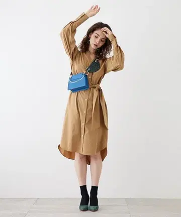 UNITED TOKYO 코튼라이크 셔츠 원피스