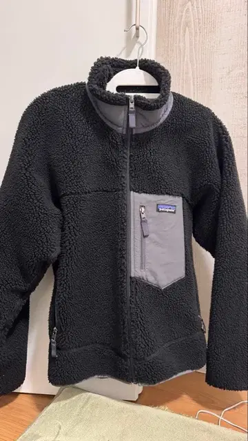 Patagonia 블랙 플리스 자켓 XS