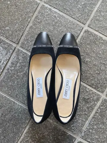 새상품급 지미추 펌프스 35사이즈 블랙 로우힐 신발