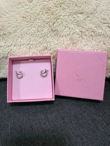 [새상품급] 스와로브스키 후프 귀걸이