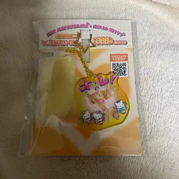 패밀리마트 마츠켄 키티 꼬리 달린 아크릴 키링 헬로키티