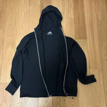 뉴발란스 MT1996 래쉬가드 후드티 블랙 M