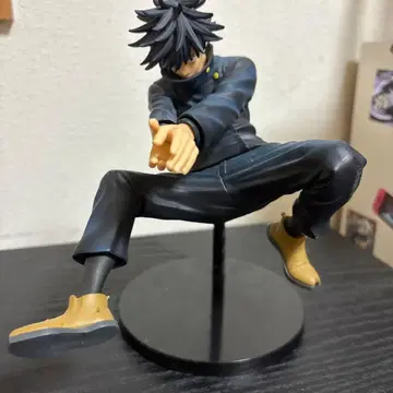 남성 캐릭터 피규어 블랙 자켓