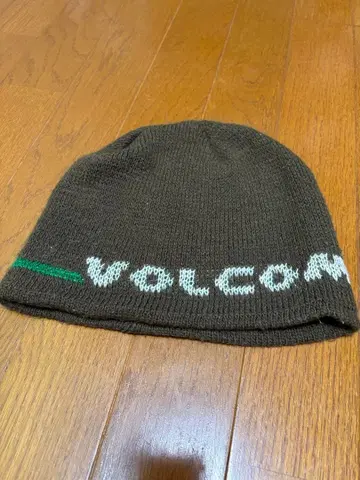 VOLCOM 브라운 니트 모자