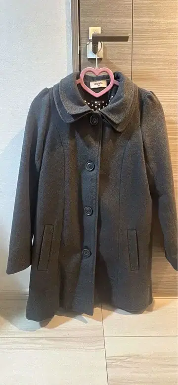 titty&Co. 그레이 버튼 코트