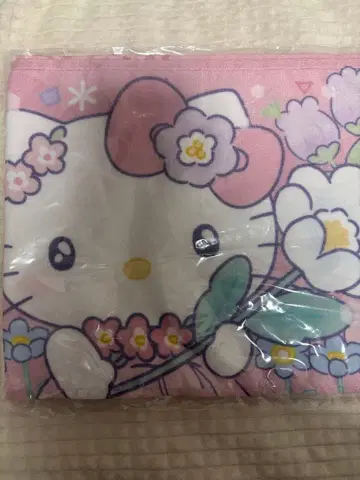 산리오 페스티벌 2025 한정판 굿즈 머플러 타월 헬로키티