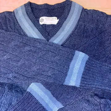 미사용! 알다니 V넥 간지 스웨터