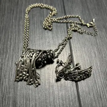 개성 있는 목걸이, 귀찌 작가님 제작 상품